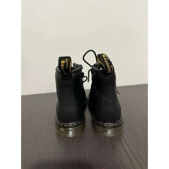 Dr. Martens Kids Combat Black High Top Boots Size UK 9 US 10 Boys Girls Shoes - Picture 3 of 7